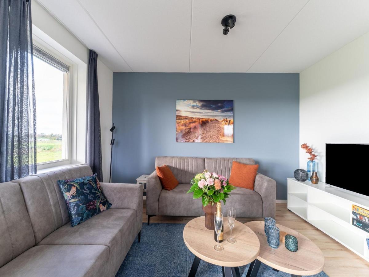 Modern Holiday Home By The Sea With Sauna Scherpenisse Bagian luar foto